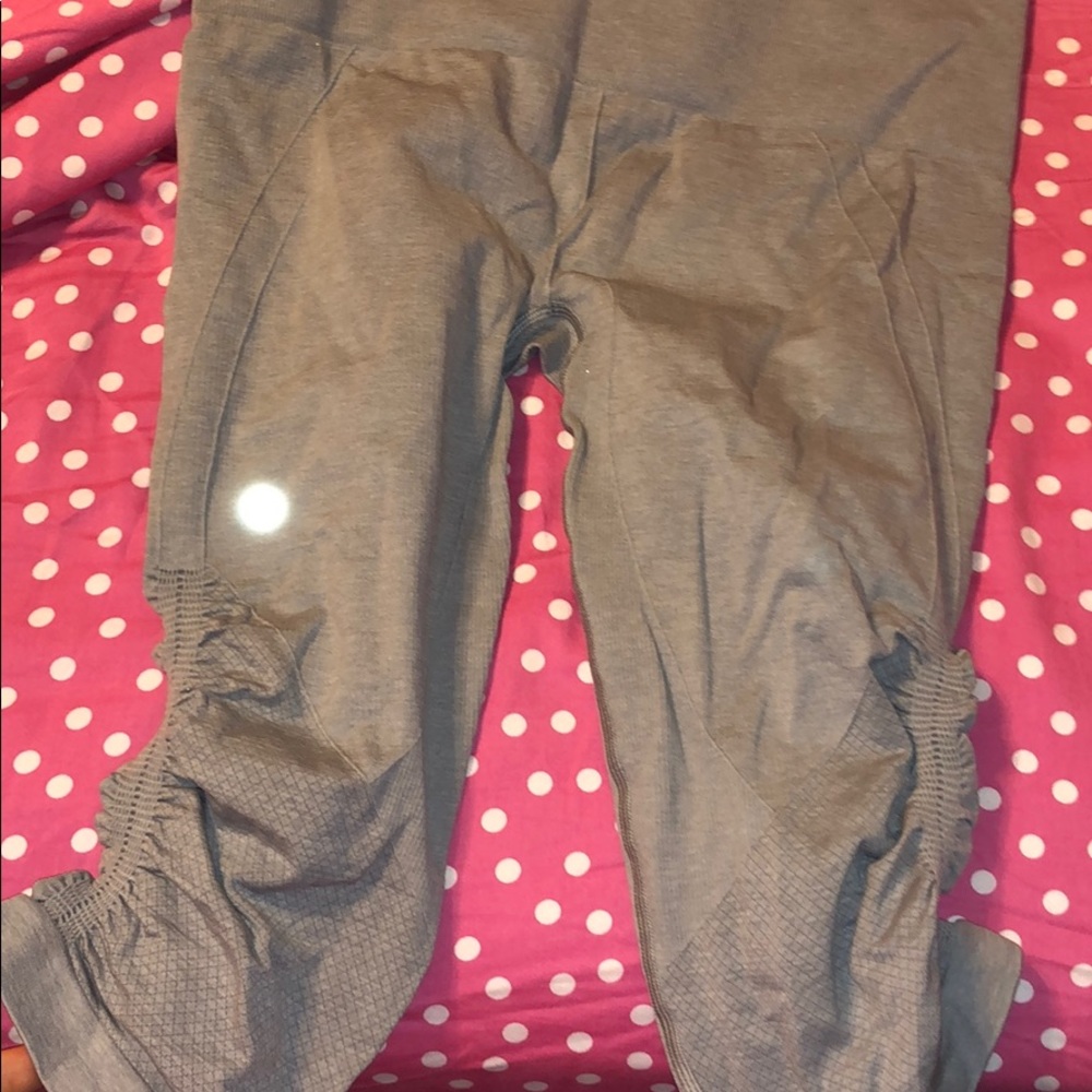 Lululemon Flow Crop